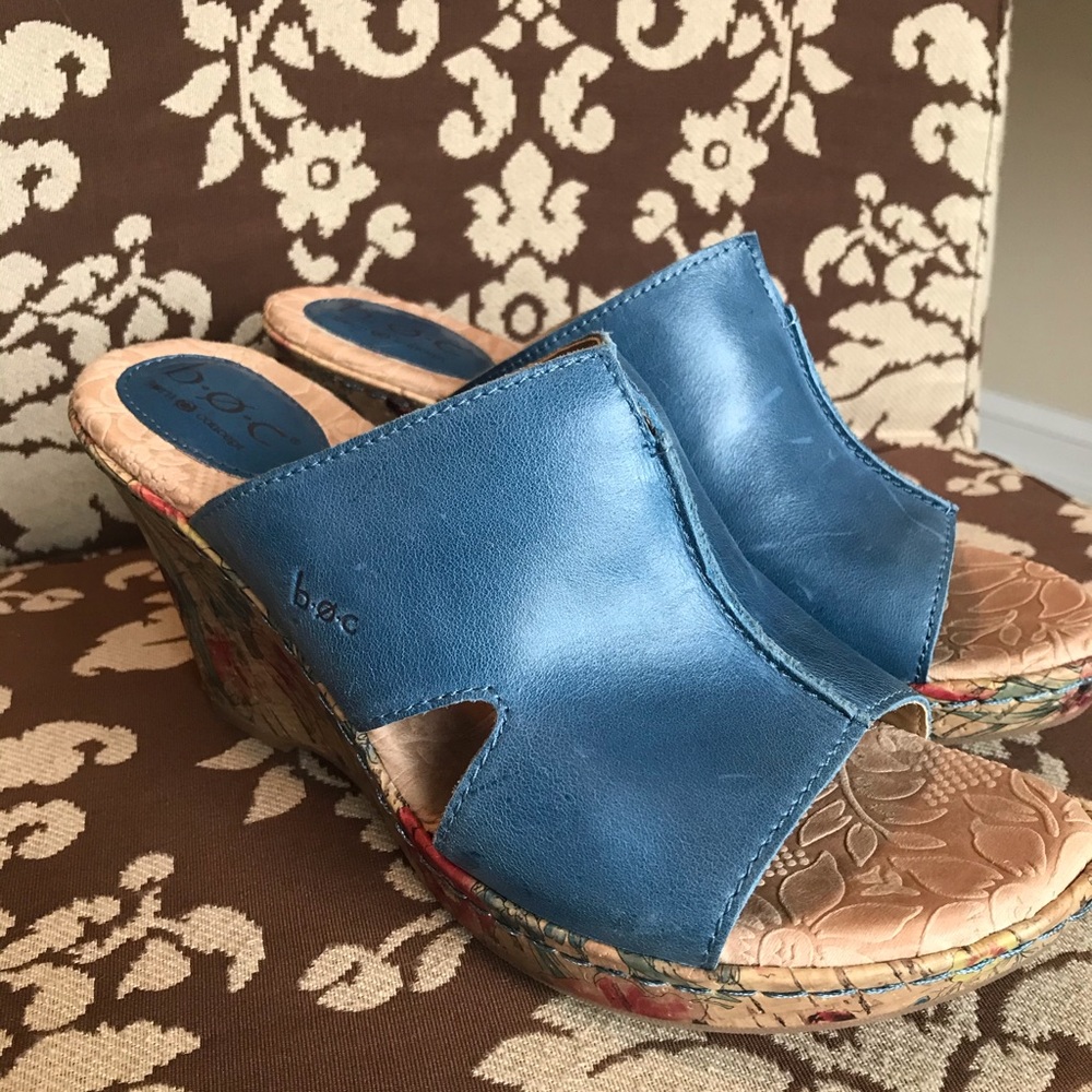 Born blue wedges with flowers on heel